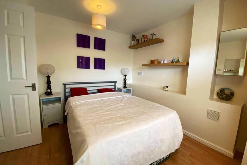 Two Bedroom Garden Flat in Zone 2 London Exterior foto